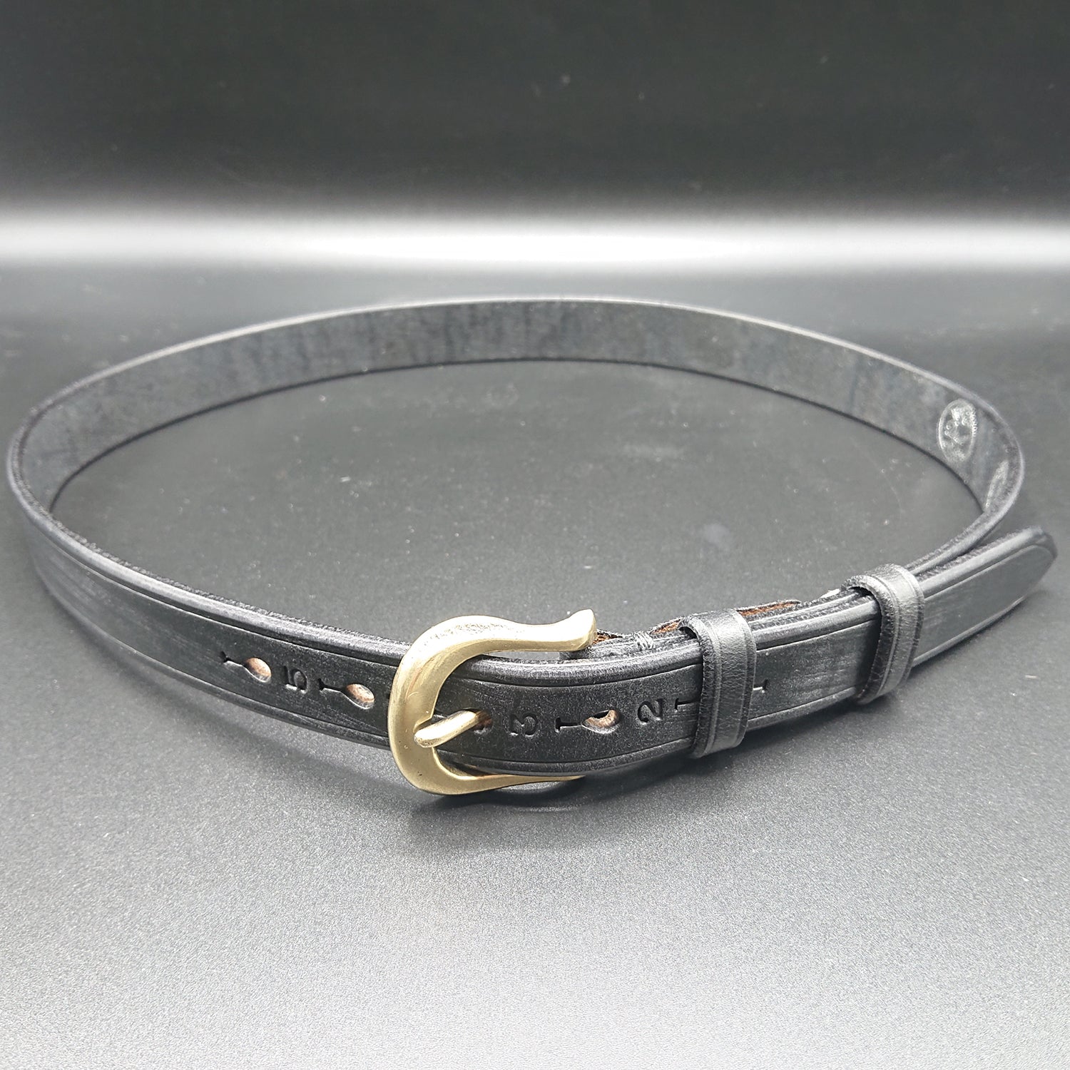 Dual UK saddle 25mm width narrow belt